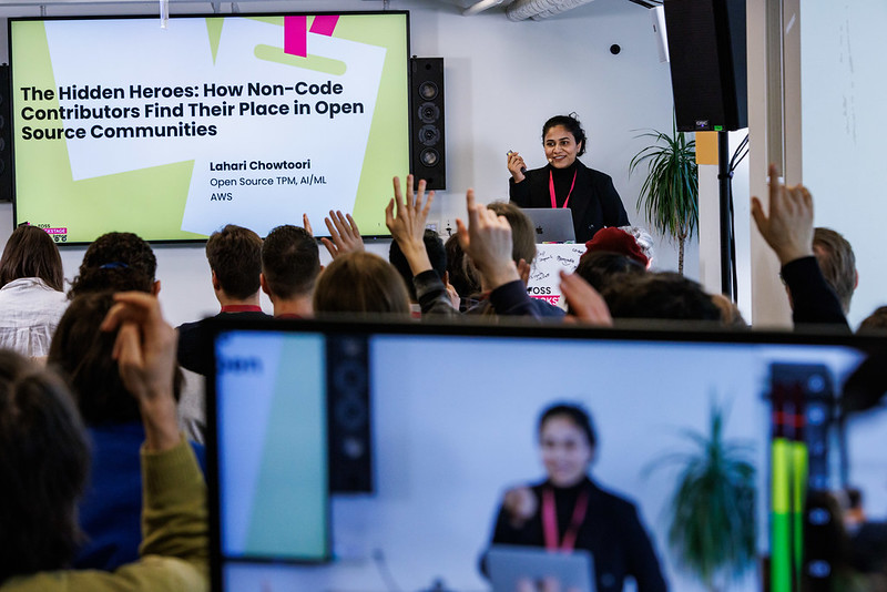 lauwri speaking at foss backstage 2026